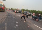 लखनऊ-आगरा एक्सप्रेसवे पर भीषण हादसा, प्राइवेट बस पलटने से 5 यात्रियों की मौत