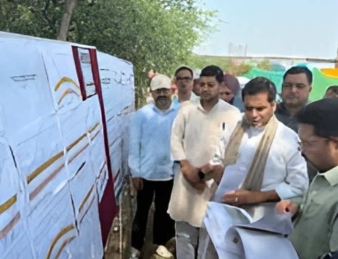 नोएडा: पंकज सिंह ने किया चिल्ला एलिवेटेड रोड का निरीक्षण, जल्द मिलेगी जाम से राहत