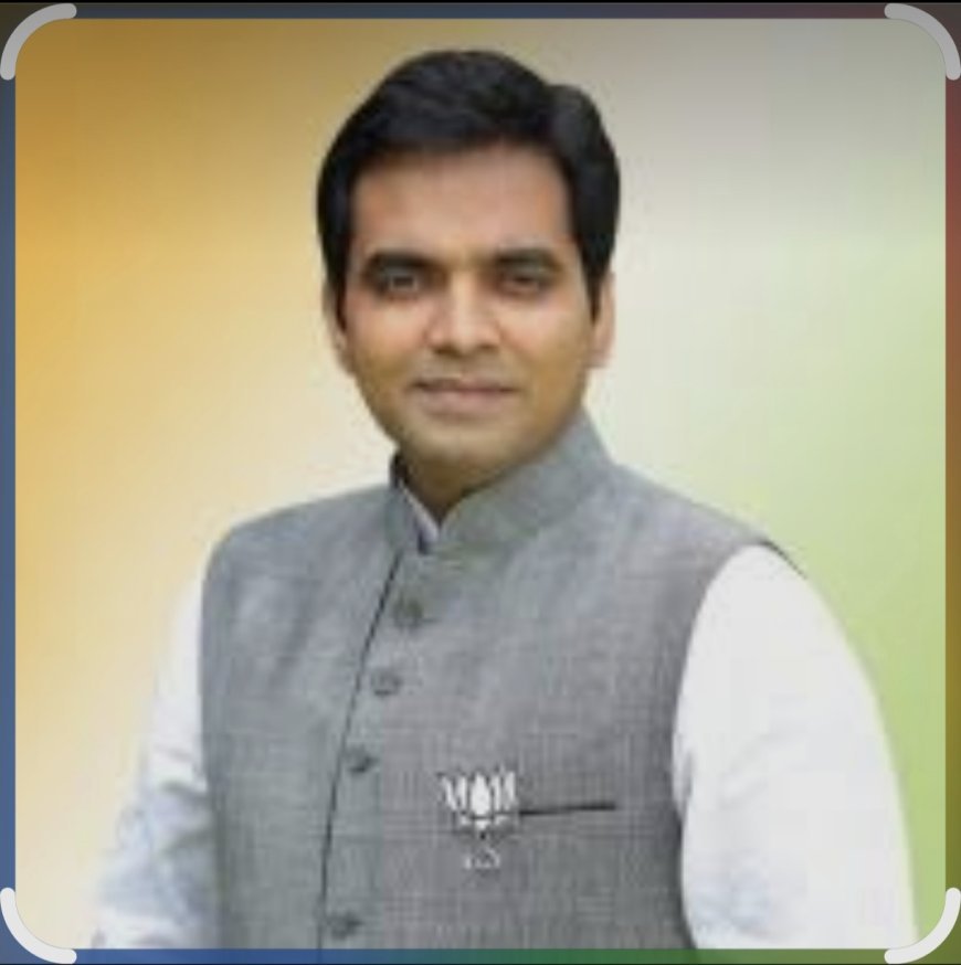 नोएडा विधायक पंकज सिंह ने सीएम के समझ रखी किसानों व फ्लैट बायर्स की समस्या