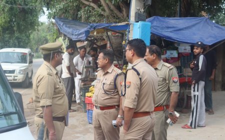 गौतमबुद्धनगर थाना कासना, दनकौर, रबूपुरा क्षेत्र के कावड़ मार्गो का स्थालीय निरक्षण करते पुलिस अधिकारी