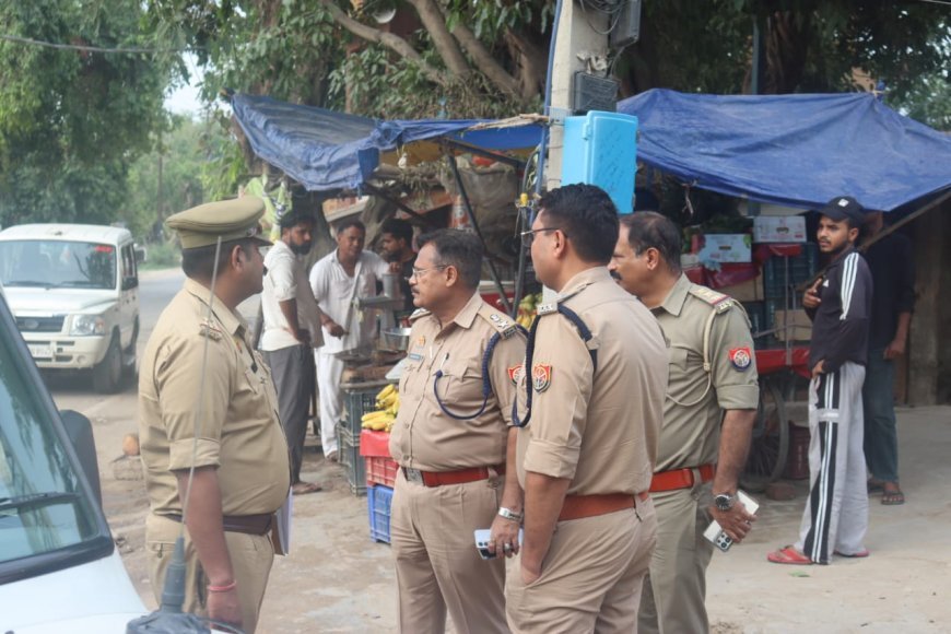 गौतमबुद्धनगर थाना कासना, दनकौर, रबूपुरा क्षेत्र के कावड़ मार्गो का स्थालीय निरक्षण करते पुलिस अधिकारी