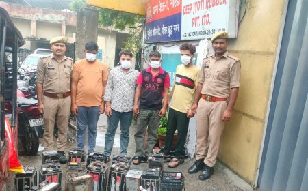 थाना फेस-1 नोएडा पुलिस द्वारा ई-रिक्शा की बैट्री चोरी करने वाले गिरोह का पर्दाफाश