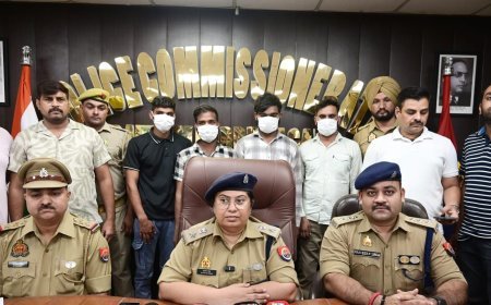 थाना सेक्टर 39 नोएडा पुलिस द्वारा अंतरराज्यीय वाहन चोर गिरोह के 04 अभियुक्त गिरफ्तार, कब्जे/निशादेही से चोरी की 12  मोटर साईकिल व घटना मे प्रयुक्त 01 वैगनार कार एवं 02 अवैध चाकूू बरामद।